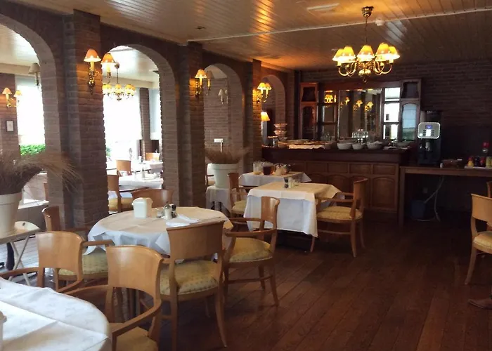 デ アドミラル 3*